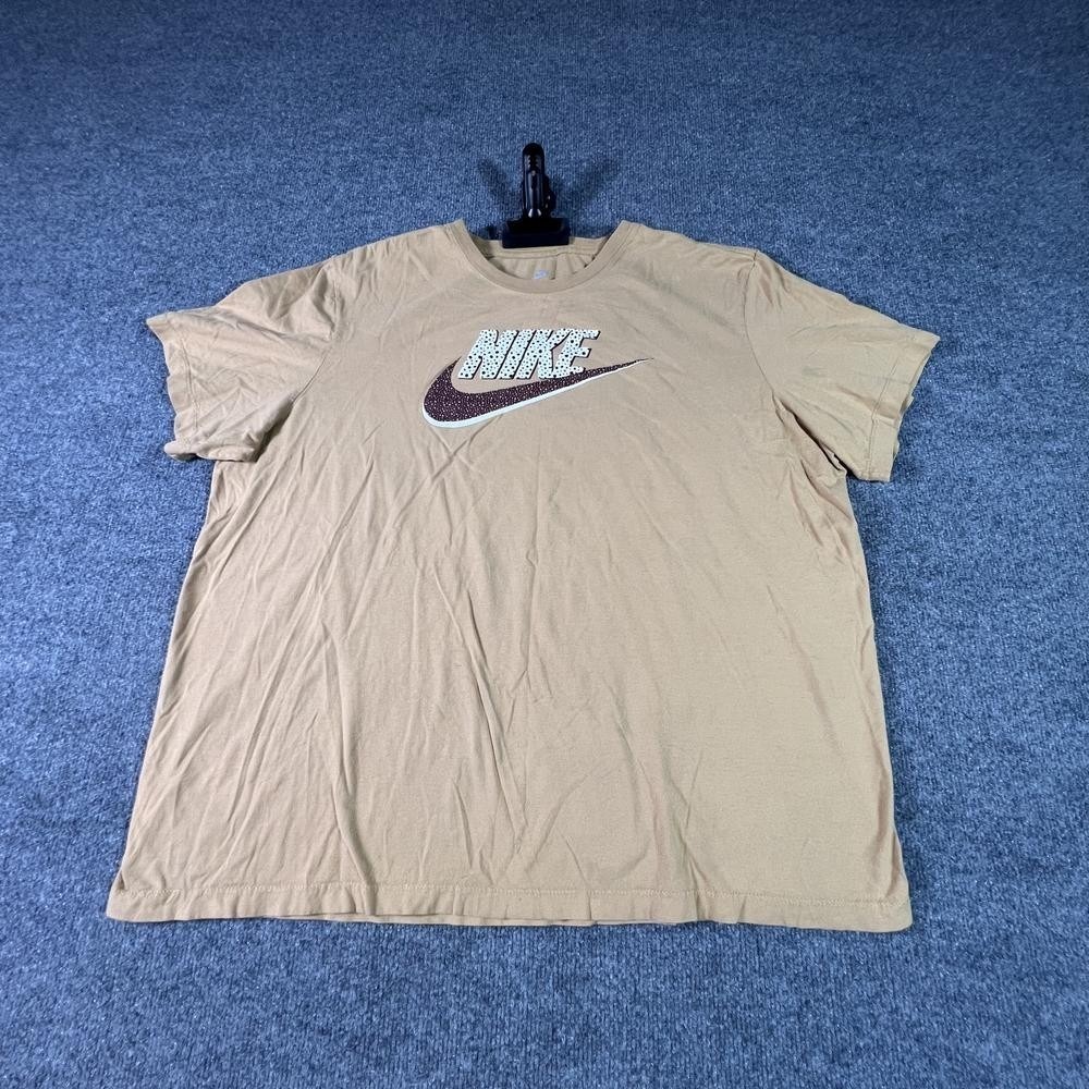 Nike T-Shirt Men's XXL Yellow Center Swoosh Logo Graphic Cotton Summer Casual